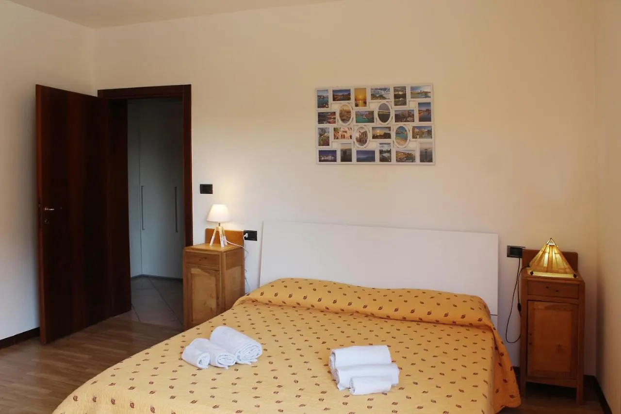 Bertaiola3 Apartment Peschiera del Garda Italy