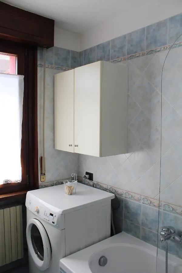 Bertaiola3 Apartment Peschiera del Garda Italy